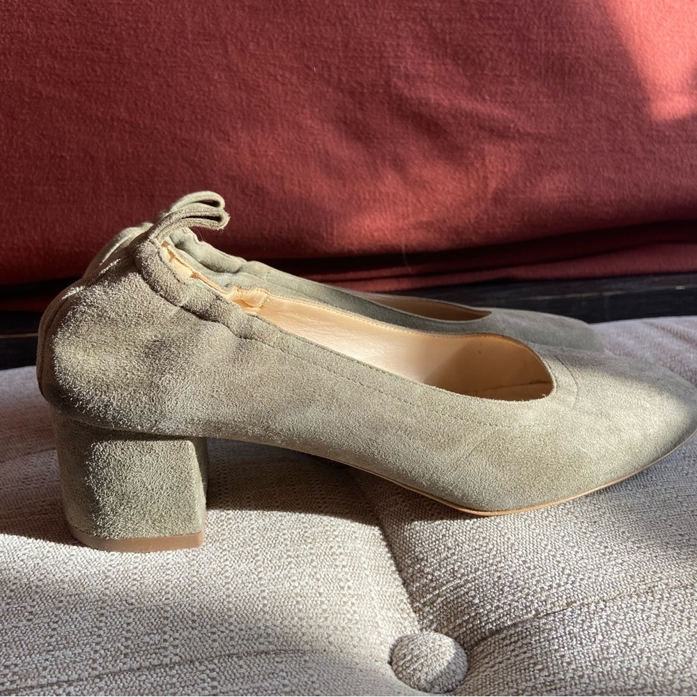 Everlane The Italian Leather Day Heel Suede Olive 8 NWB